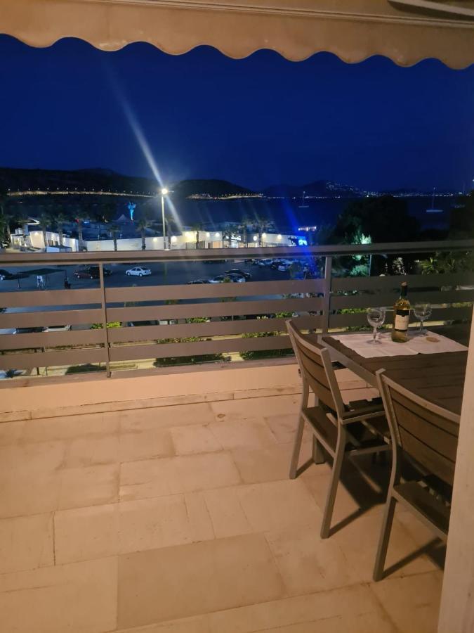 Varkiza Seafront Dream Appartment Esterno foto